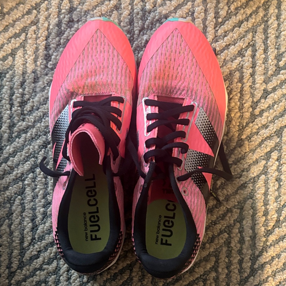 New Balance Women's Fuel Cell XC7